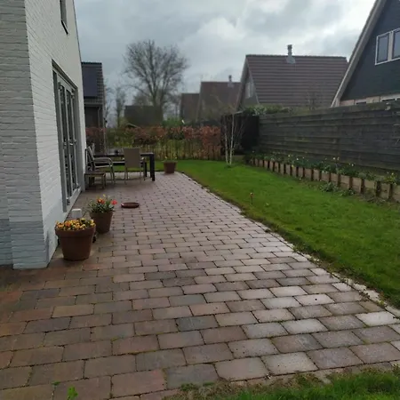 68 Op Recreatiepark De Wielen * Sint Maarten