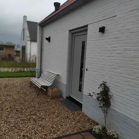 68 Op Recreatiepark De Wielen Villa