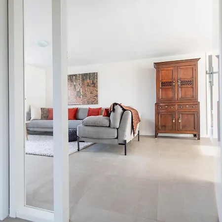 68 Op Recreatiepark De Wielen Villa *