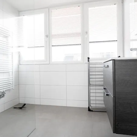 68 Op Recreatiepark De Wielen Villa