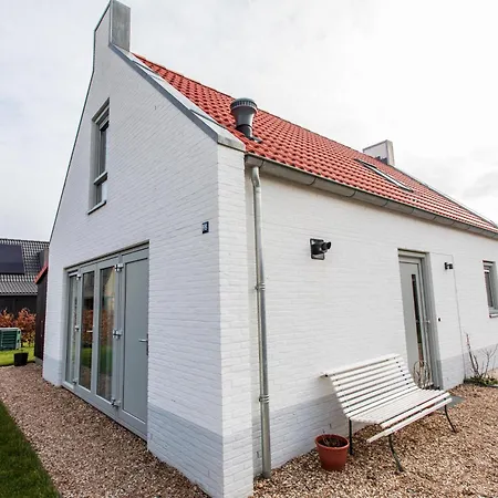 Villa 68 Op Recreatiepark De Wielen Sint Maarten