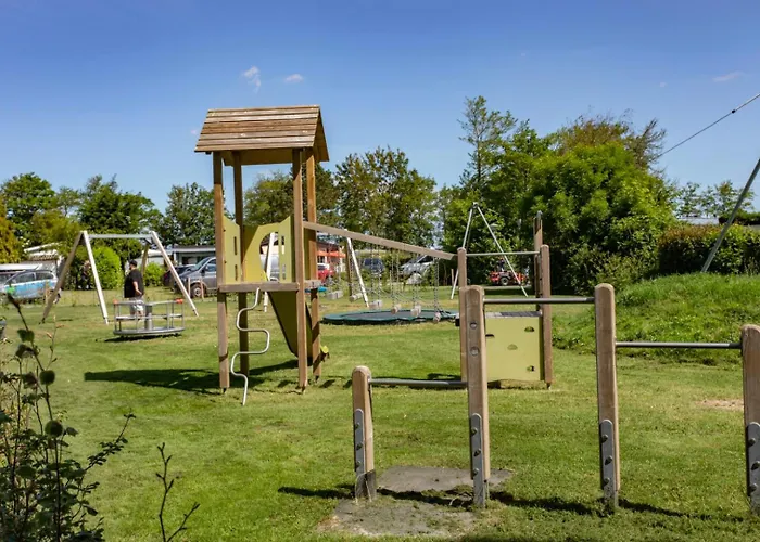 68 Op Recreatiepark De Wielen Villa Sint Maarten