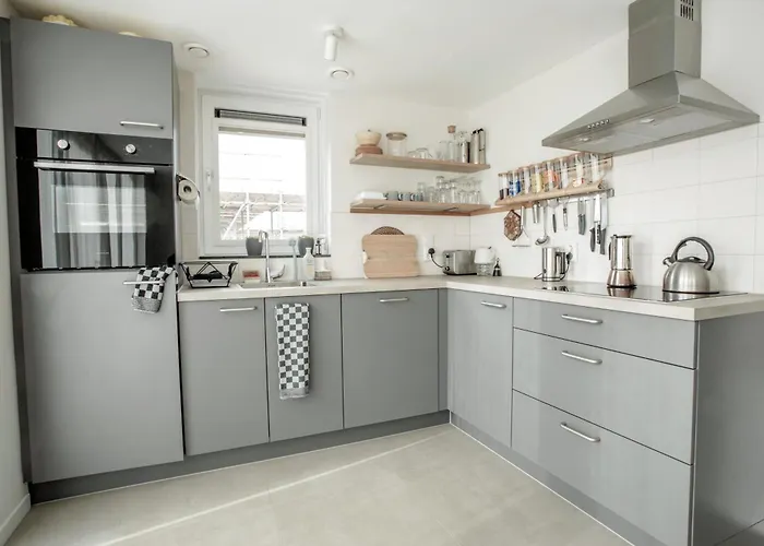 68 Op Recreatiepark De Wielen Villa