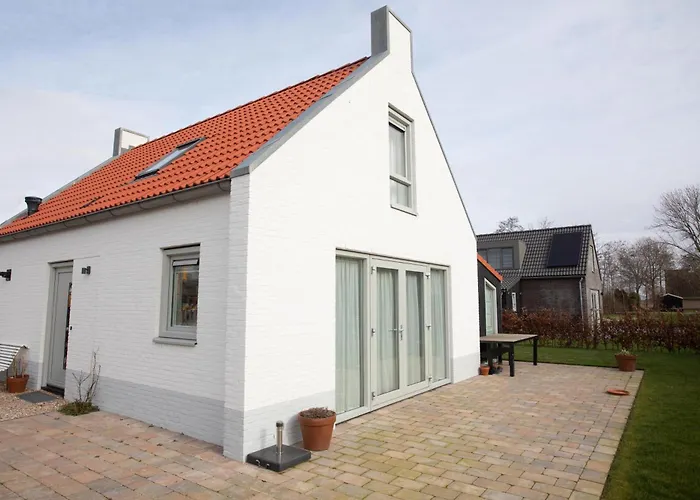 68 Op Recreatiepark De Wielen Villa